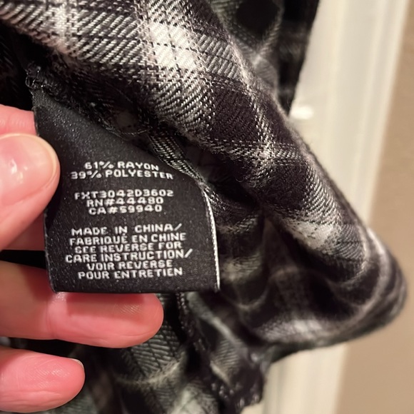 Women black and white flannel - Picture 3 of 3
